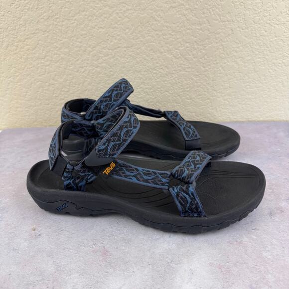 Disney Christmas 2025 Lil Rin Rin Plush Badge Red New